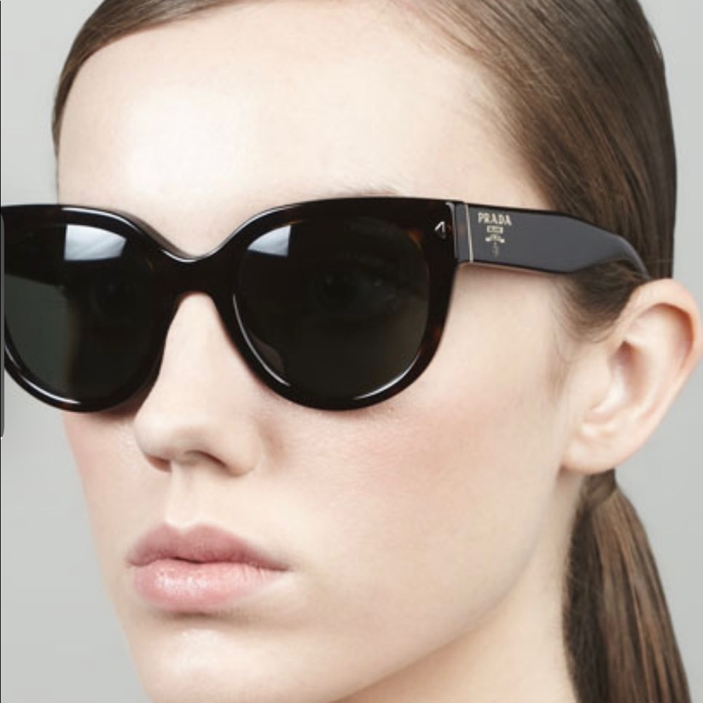 Prada sunglasses with case & cloth